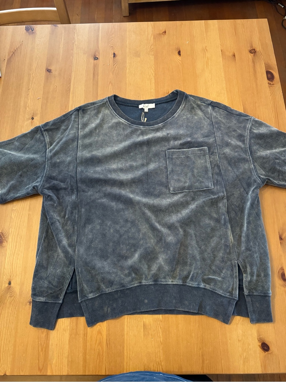 NWT! Easel Blueish/Charcoal Washed Crewneck Short Sleeve Top